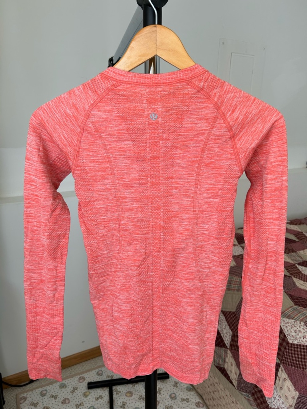 Lululemon Swiftly Tech Long Sleeve Shirt 4 - Picture 2 of 7